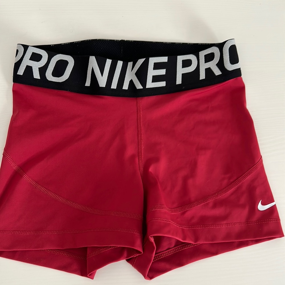 Nike pro 3” shirts